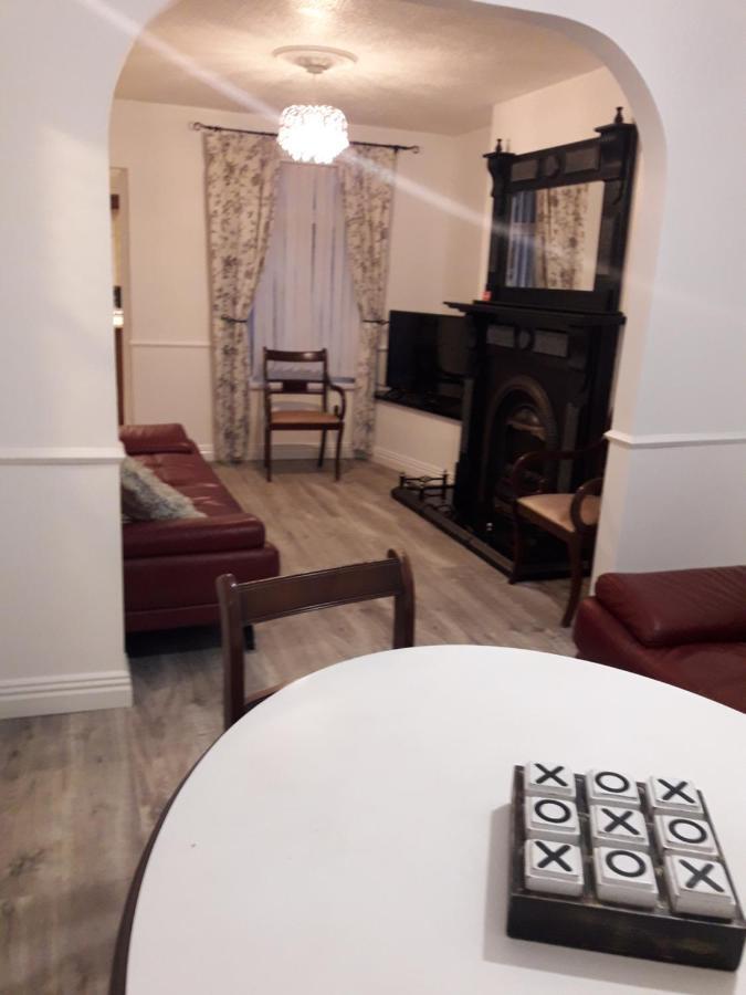 شقة Cosy @ Coleraine Beside Train+Bus Station المظهر الخارجي الصورة